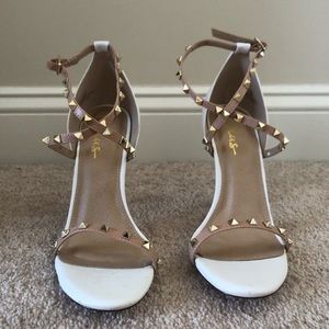 Never worn nude/white heels